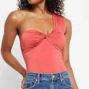 Express One-Shoulder Pink Bodysuit